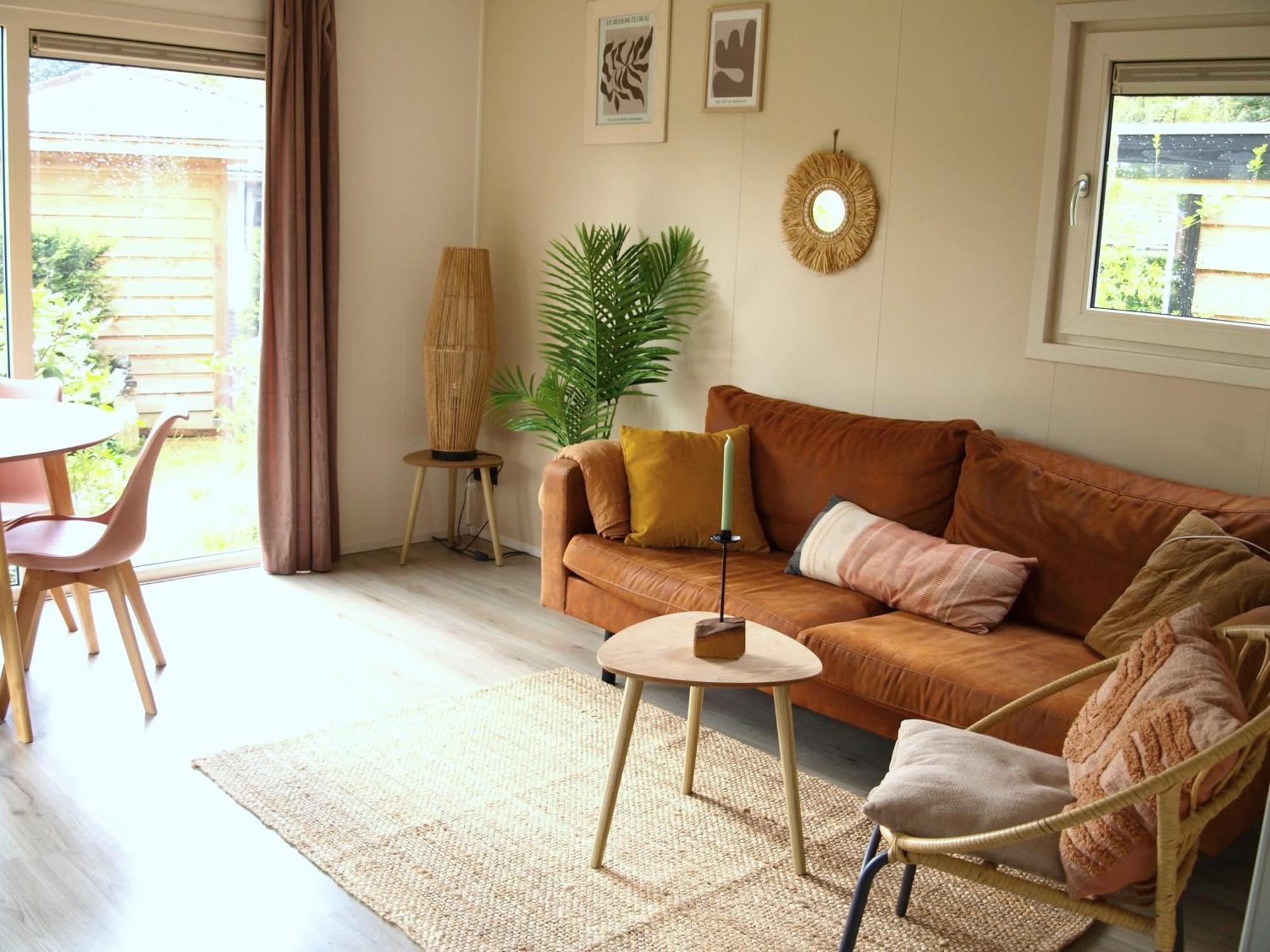 Gezellig Gemoderniseerd Chalet Op De Veluwe Putten Kültér fotó