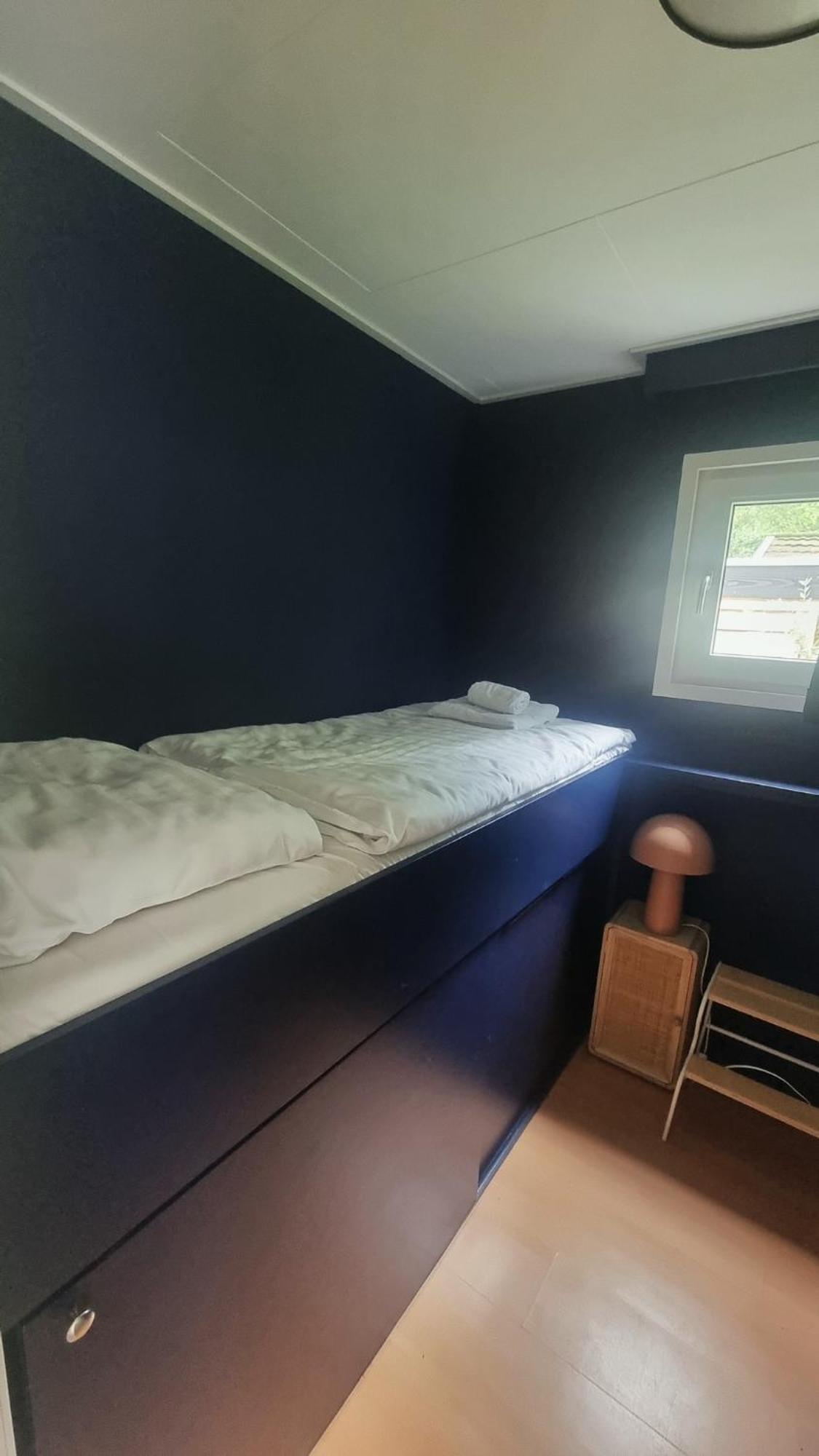 Gezellig Gemoderniseerd Chalet Op De Veluwe Putten Kültér fotó